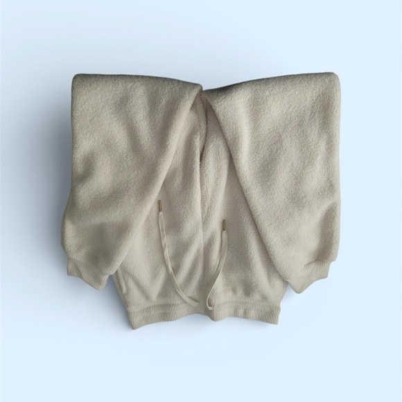NWT! Cozy Cream women’s Joggers - Picture 2 of 3